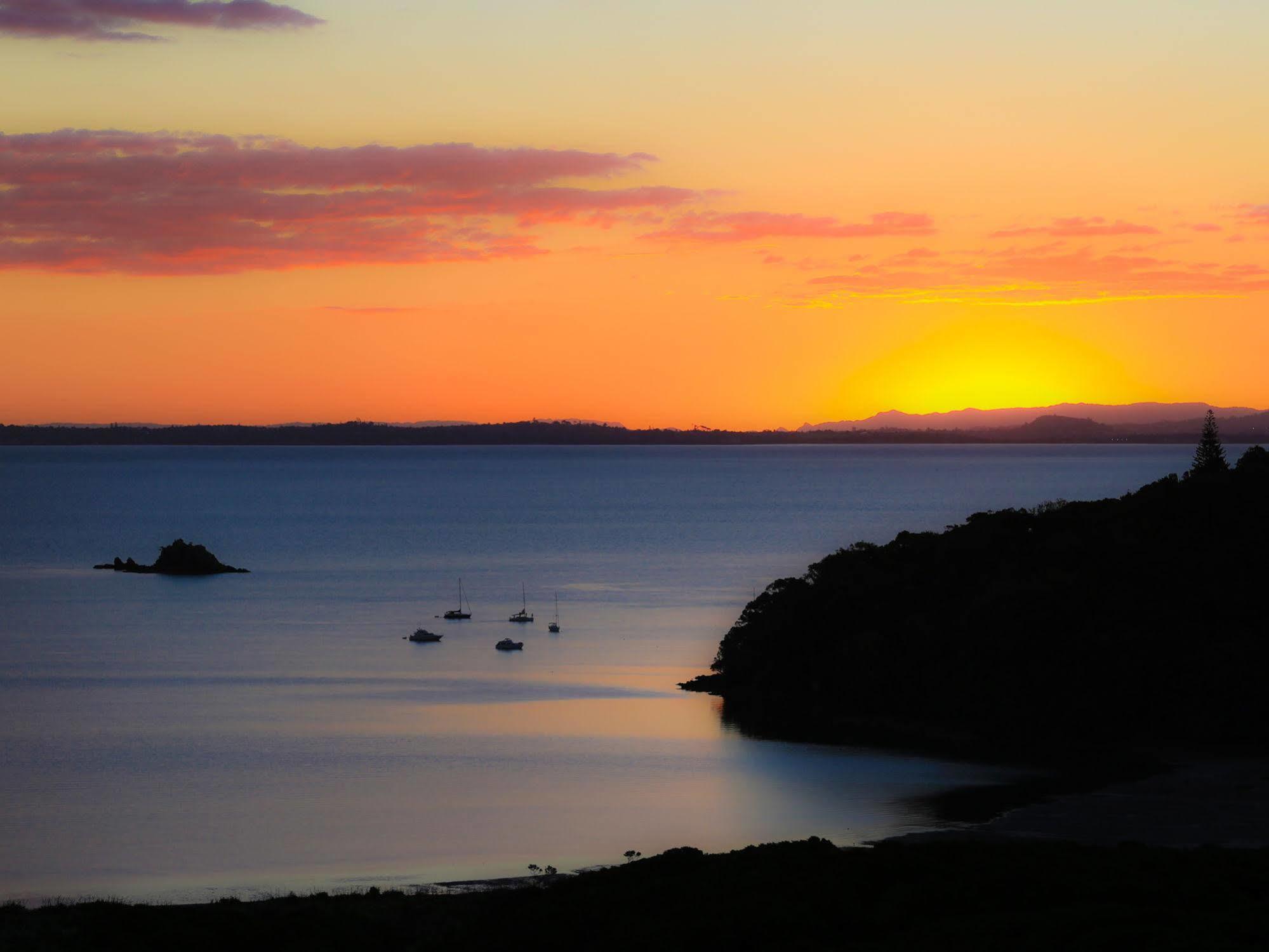 Koi Roc Waiheke Island Accommodation Exterior photo